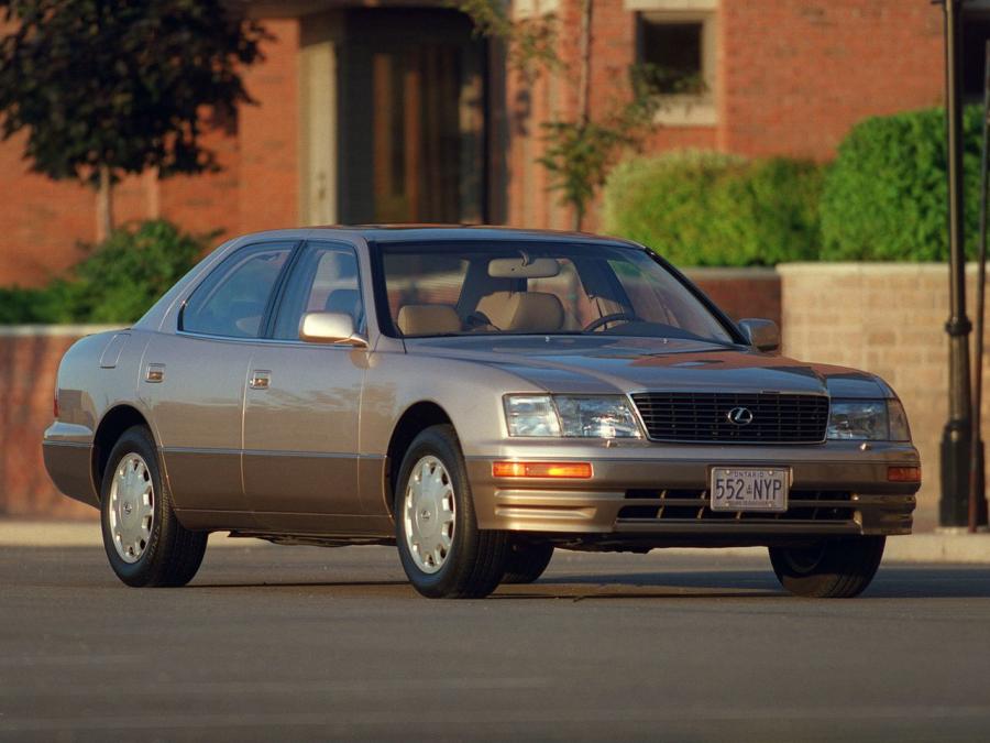  Lexus LS400 (UCF20) 1995 года  (фото 10 из 16)